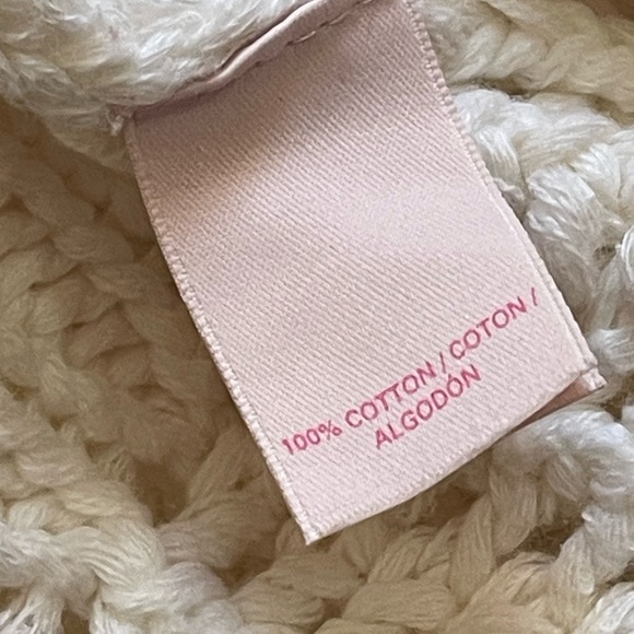 Victoria’s Secret White Knit Sleeveless Sweater Vest Size Large - Picture 4 of 4